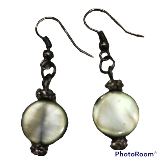 Green Fashion Earrings - Picture 1 of 2